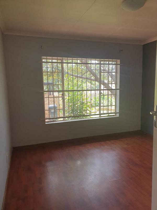 To Let 2 Bedroom Property for Rent in Faerie Glen Gauteng