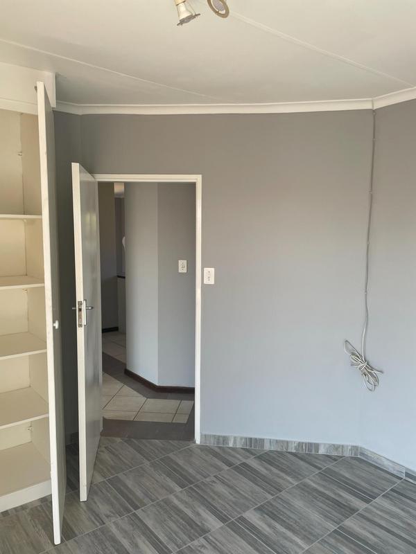 To Let 2 Bedroom Property for Rent in Olympus AH Gauteng
