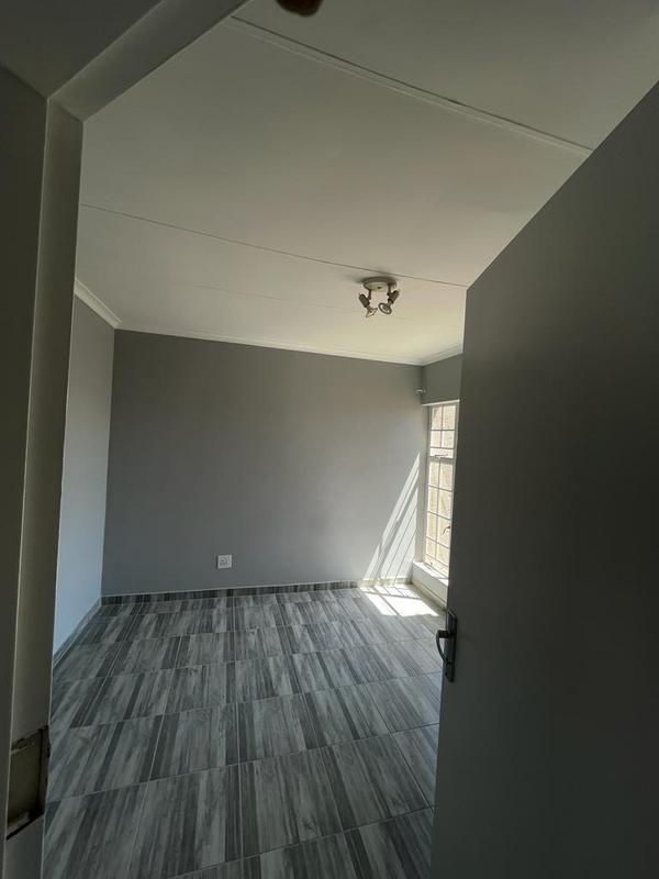 To Let 2 Bedroom Property for Rent in Olympus AH Gauteng