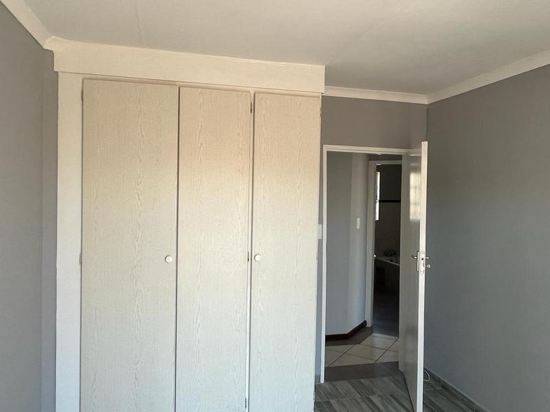 To Let 2 Bedroom Property for Rent in Olympus AH Gauteng