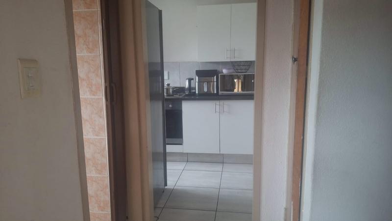 To Let 1 Bedroom Property for Rent in Parkdene Gauteng