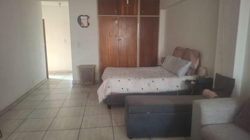 To Let 1 Bedroom Property for Rent in Parkdene Gauteng