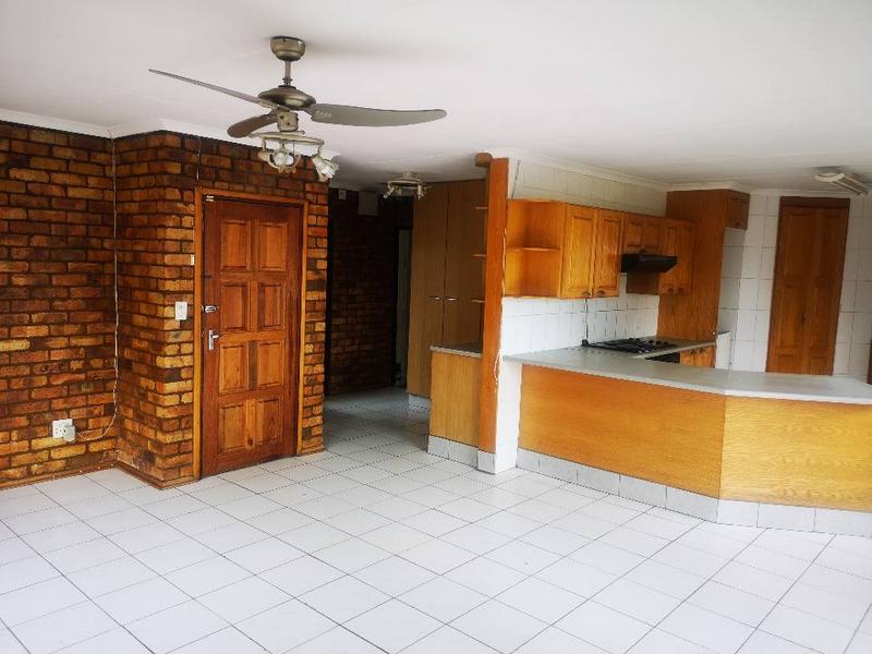 To Let 2 Bedroom Property for Rent in Birch Acres Gauteng