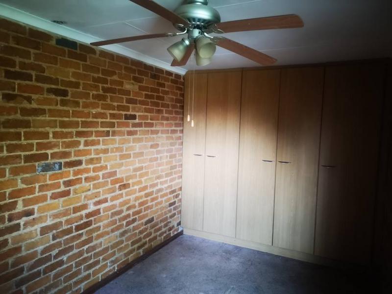 To Let 2 Bedroom Property for Rent in Birch Acres Gauteng