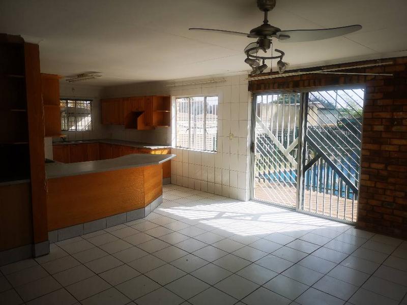 To Let 2 Bedroom Property for Rent in Birch Acres Gauteng