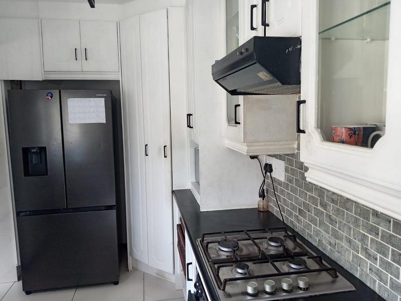 3 Bedroom Property for Sale in Corlett Gardens Gauteng