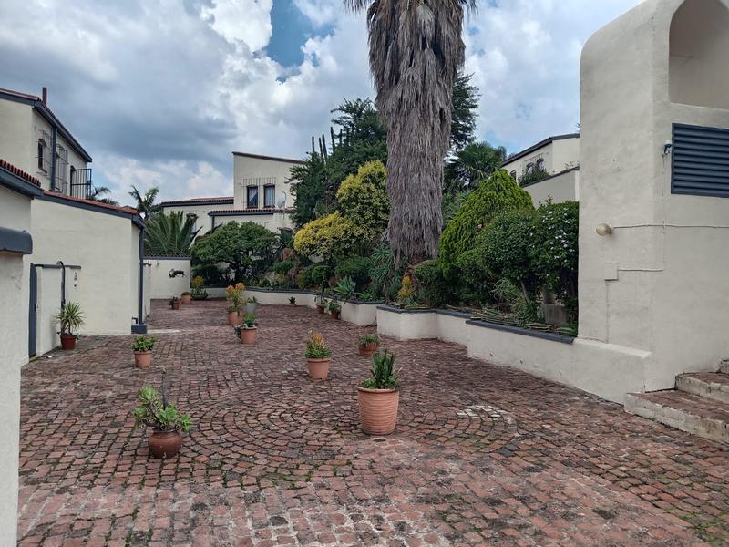 3 Bedroom Property for Sale in Corlett Gardens Gauteng