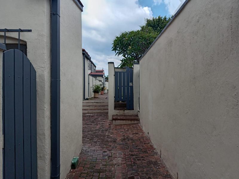 3 Bedroom Property for Sale in Corlett Gardens Gauteng