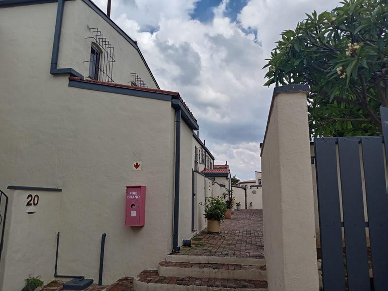 3 Bedroom Property for Sale in Corlett Gardens Gauteng
