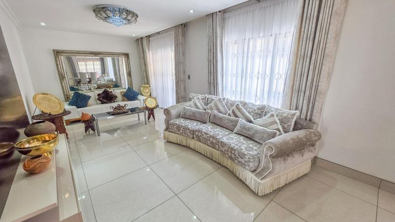 3 Bedroom Property for Sale in Radiokop Gauteng