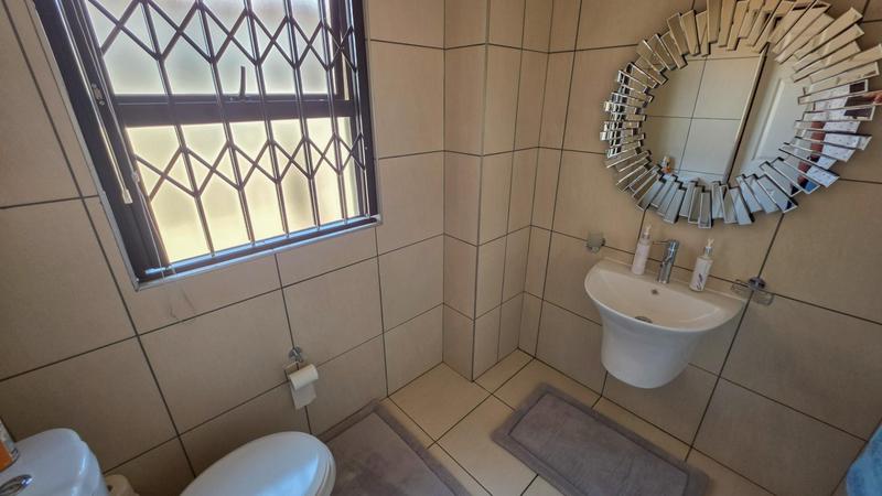 3 Bedroom Property for Sale in Radiokop Gauteng