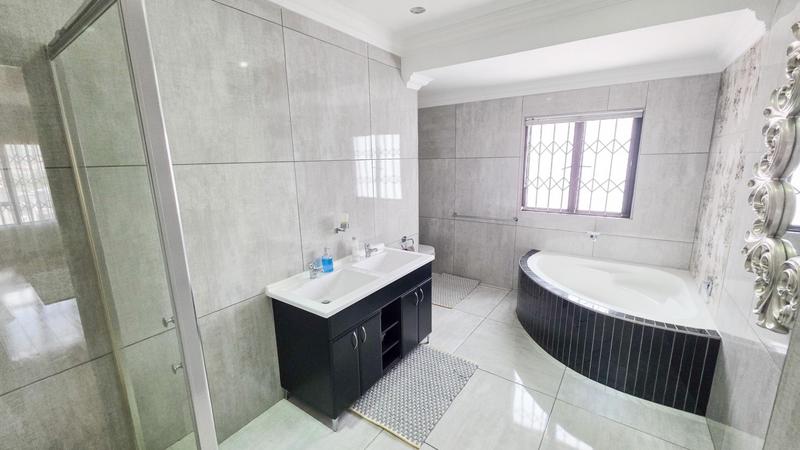 3 Bedroom Property for Sale in Radiokop Gauteng