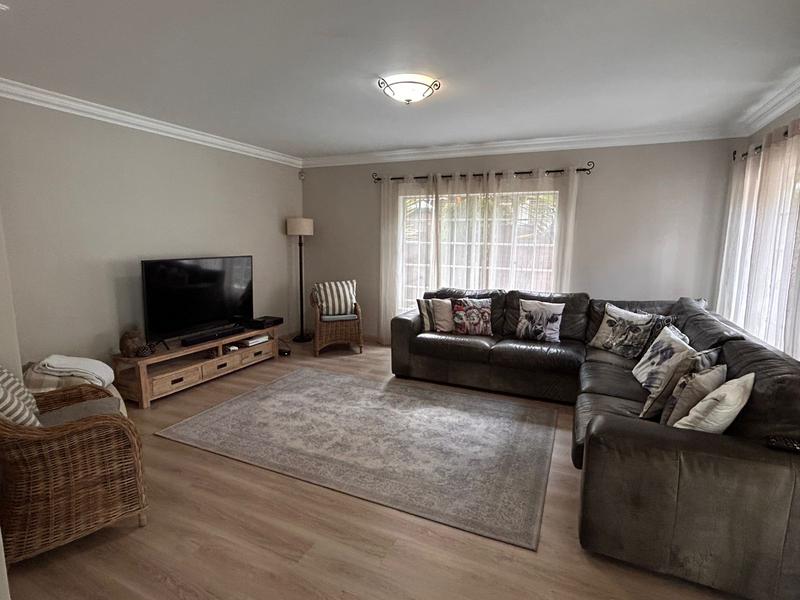 3 Bedroom Property for Sale in Lakefield Gauteng