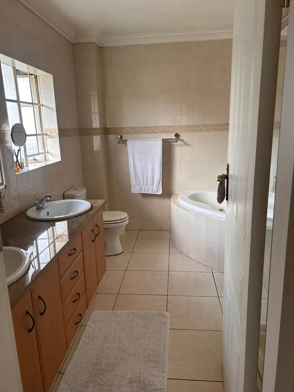 3 Bedroom Property for Sale in Lakefield Gauteng