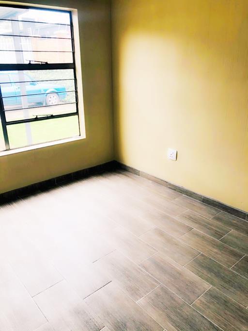 To Let 2 Bedroom Property for Rent in Weltevreden Park Gauteng