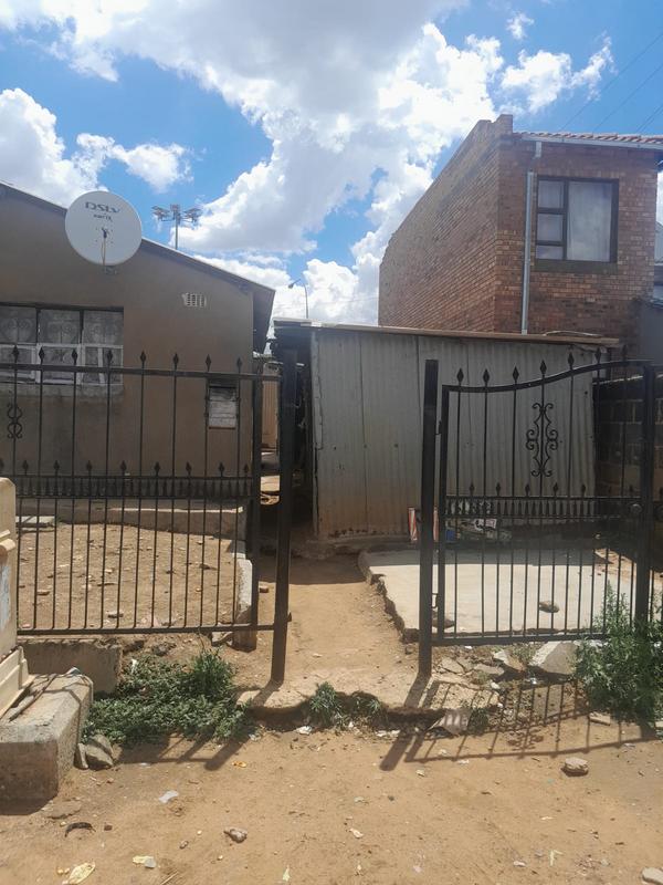 2 Bedroom Property for Sale in Mofolo North Gauteng