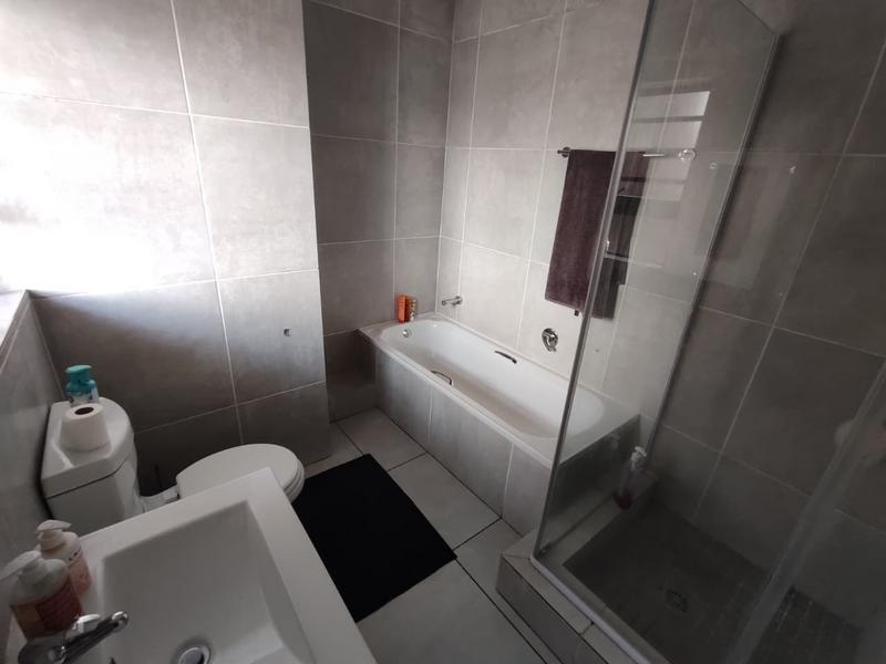 2 Bedroom Property for Sale in Benoni Central Gauteng