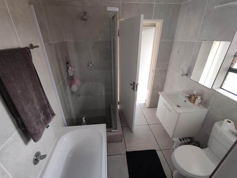 2 Bedroom Property for Sale in Benoni Gauteng