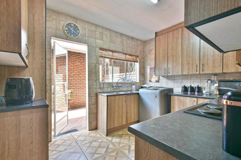 3 Bedroom Property for Sale in Mayberry Park Gauteng