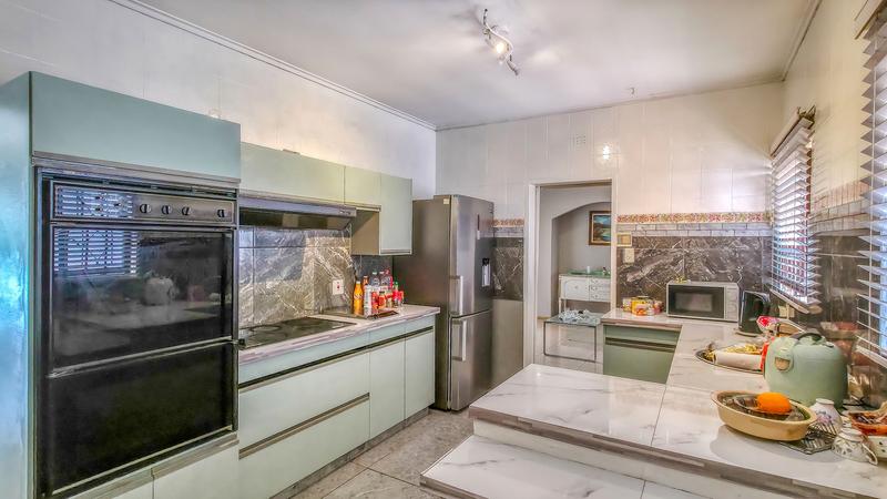 6 Bedroom Property for Sale in Bedfordview Gauteng