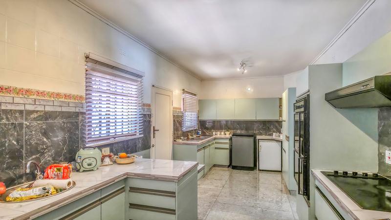 6 Bedroom Property for Sale in Bedfordview Gauteng