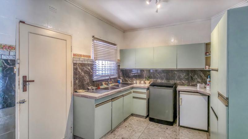 6 Bedroom Property for Sale in Bedfordview Gauteng