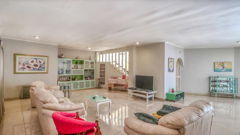 6 Bedroom Property for Sale in Bedfordview Gauteng