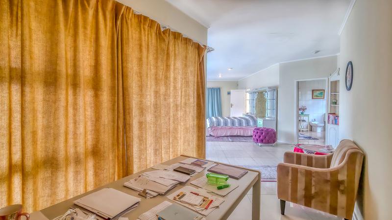 6 Bedroom Property for Sale in Bedfordview Gauteng