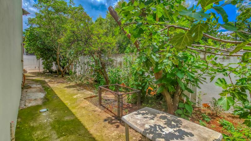 6 Bedroom Property for Sale in Bedfordview Gauteng