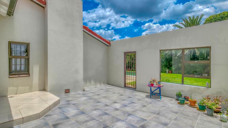 6 Bedroom Property for Sale in Bedfordview Gauteng