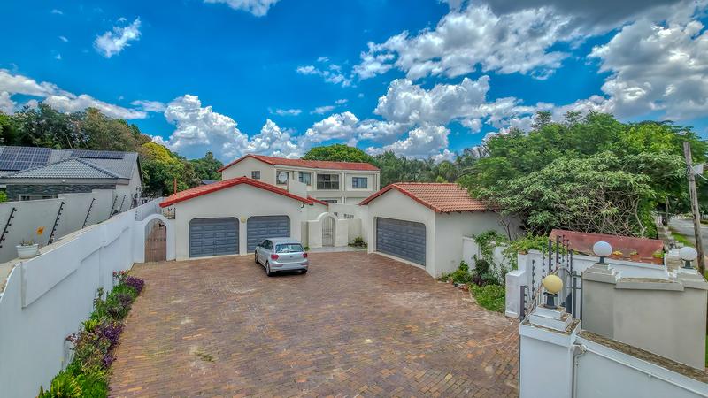 6 Bedroom Property for Sale in Bedfordview Gauteng