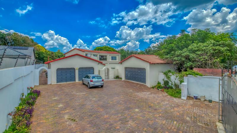 6 Bedroom Property for Sale in Bedfordview Gauteng