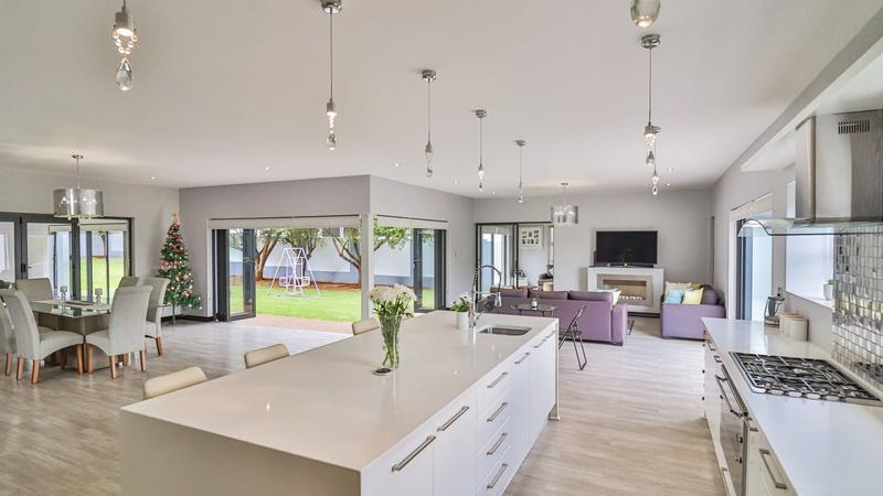 4 Bedroom Property for Sale in Midstream Ridge Gauteng