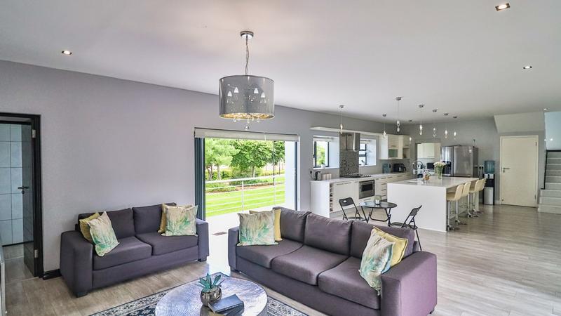 4 Bedroom Property for Sale in Midstream Ridge Gauteng