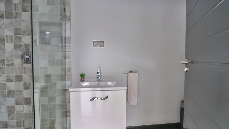 4 Bedroom Property for Sale in Midstream Ridge Gauteng