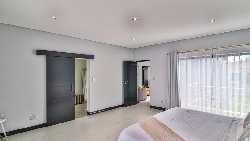 4 Bedroom Property for Sale in Midstream Ridge Gauteng