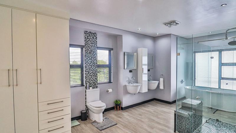 4 Bedroom Property for Sale in Midstream Ridge Gauteng