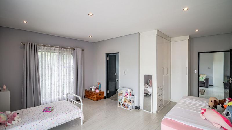 4 Bedroom Property for Sale in Midstream Ridge Gauteng