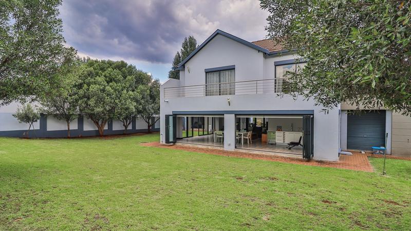 4 Bedroom Property for Sale in Midstream Ridge Gauteng