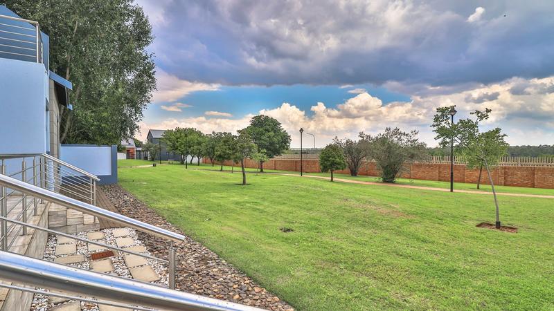 4 Bedroom Property for Sale in Midstream Ridge Gauteng