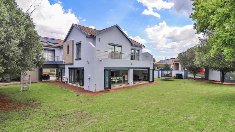 4 Bedroom Property for Sale in Midstream Ridge Gauteng