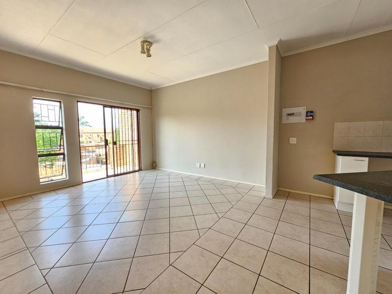 To Let 2 Bedroom Property for Rent in Ruimsig Gauteng