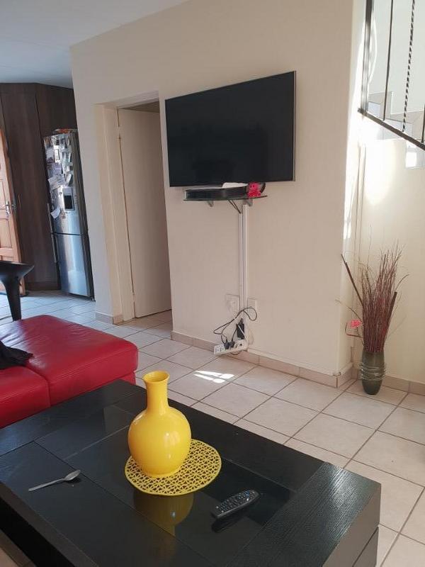 To Let 3 Bedroom Property for Rent in Wilgeheuwel Gauteng