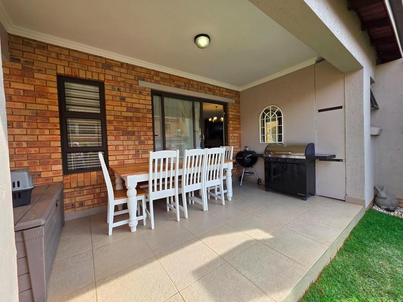 3 Bedroom Property for Sale in Honeydew Ridge Gauteng