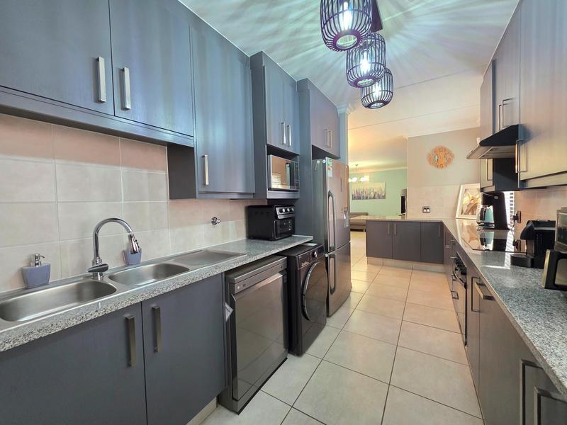 3 Bedroom Property for Sale in Honeydew Ridge Gauteng