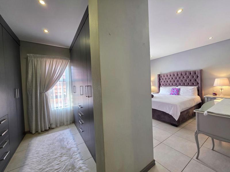 3 Bedroom Property for Sale in Honeydew Ridge Gauteng