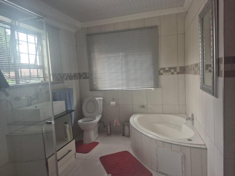 To Let 3 Bedroom Property for Rent in Whiteridge Gauteng