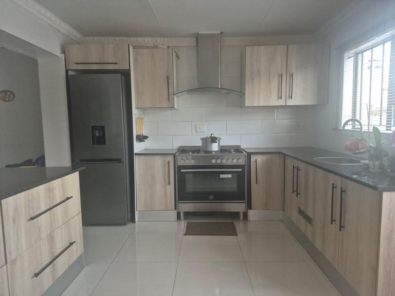 To Let 3 Bedroom Property for Rent in Whiteridge Gauteng