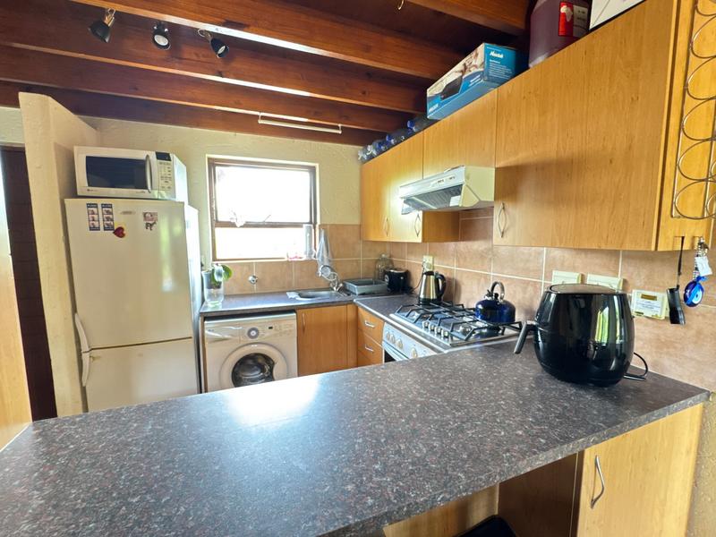 1 Bedroom Property for Sale in Pineslopes Gauteng