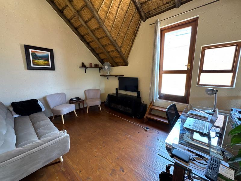 1 Bedroom Property for Sale in Pineslopes Gauteng